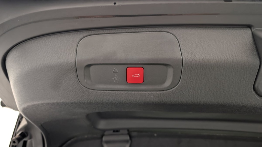 PEUGEOT 408 PHEV 225 e-EAT8 GT - ref: 1-346761 - Photo 20