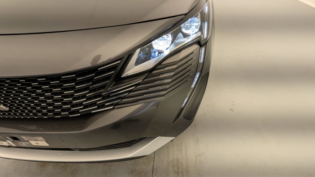 PEUGEOT 3008 Hybrid4 300 e-EAT8 GT - ref: 1-346828 - Photo 16