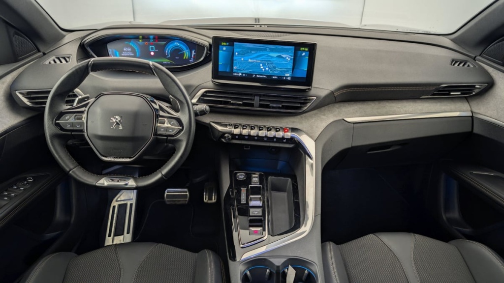 PEUGEOT 3008 Hybrid4 300 e-EAT8 GT - ref: 1-346920 - Photo 13