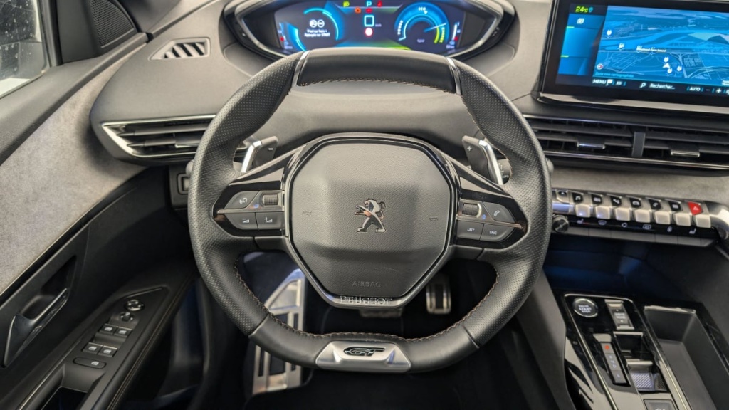 PEUGEOT 3008 Hybrid4 300 e-EAT8 GT - ref: 1-346920 - Photo 14