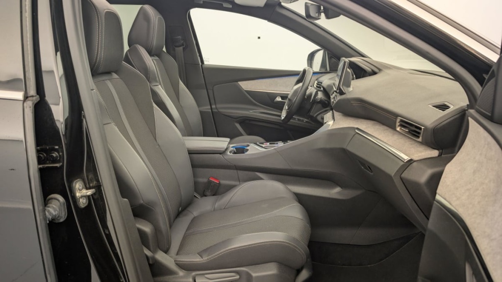 PEUGEOT 3008 Hybrid4 300 e-EAT8 GT - ref: 1-347031 - Photo 9