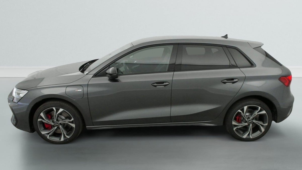 AUDI A3 Sportback 45 TFSI E HYBRIDE RECHARGEABLE 272 S TRONIC 6 S LINE - ref: 1-347333 - Photo 5