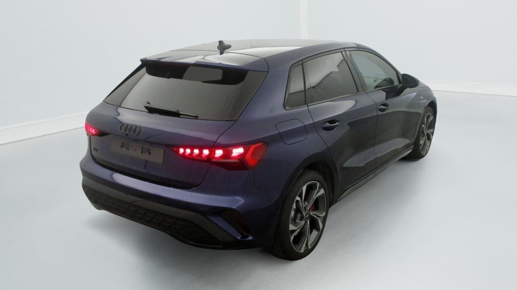 AUDI A3 Sportback 45 TFSI E HYBRIDE RECHARGEABLE 272 S TRONIC 6 S LINE - ref: 1-347339 - Photo 7