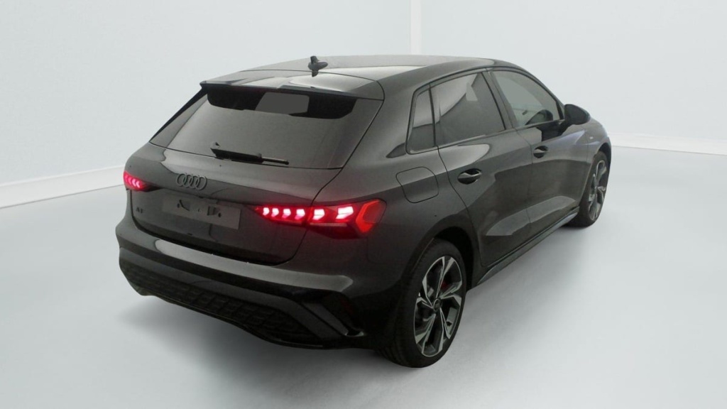 AUDI A3 Sportback 45 TFSI E HYBRIDE RECHARGEABLE 272 S TRONIC 6 S LINE - ref: 1-347345 - Photo 16