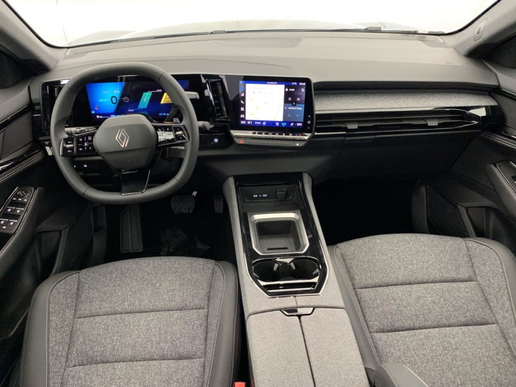 RENAULT Austral FULL HYBRID E-TECH 200 CH EVOLUTION - ref: 1-351223 - Photo 13