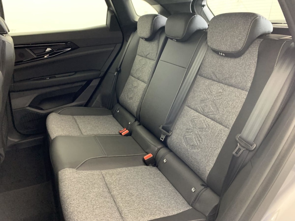 RENAULT Austral FULL HYBRID E-TECH 200 CH EVOLUTION - ref: 1-351227 - Photo 18