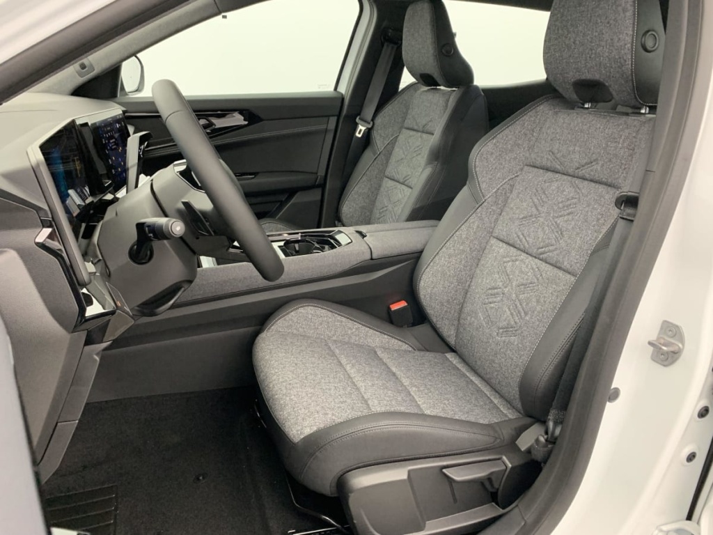 RENAULT AUSTRAL NOUVEAU FULL HYBRID E-TECH 200 CH EVOLUTION - ref: 1-351232 - Photo 18