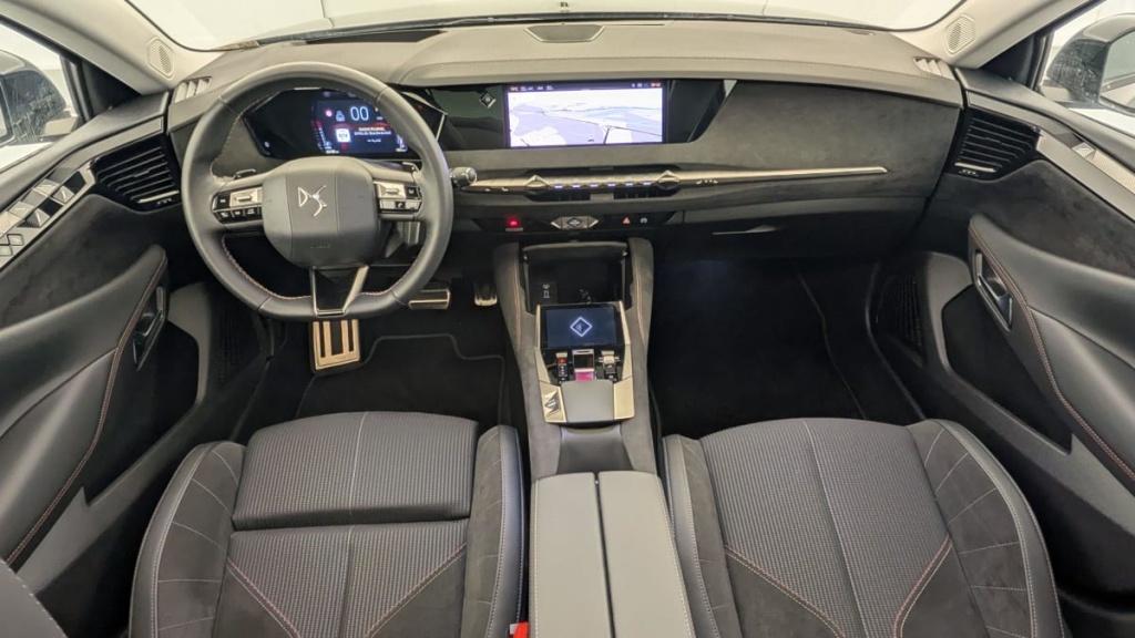 DS DS4 PureTech 130 EAT8 Performance Line+ - ref: 1-353505 - Photo 12