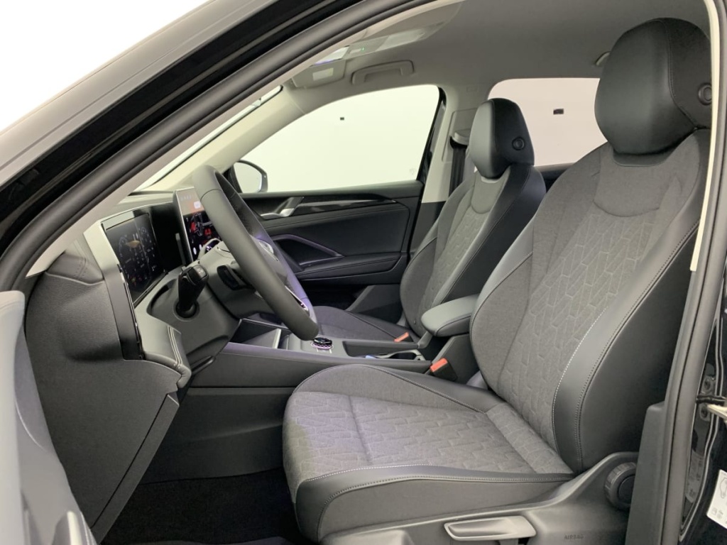 VOLKSWAGEN Tiguan 1.5 eTSI 150CV DSG7 LIFE PLUS - ref: 1-354564 - Photo 16