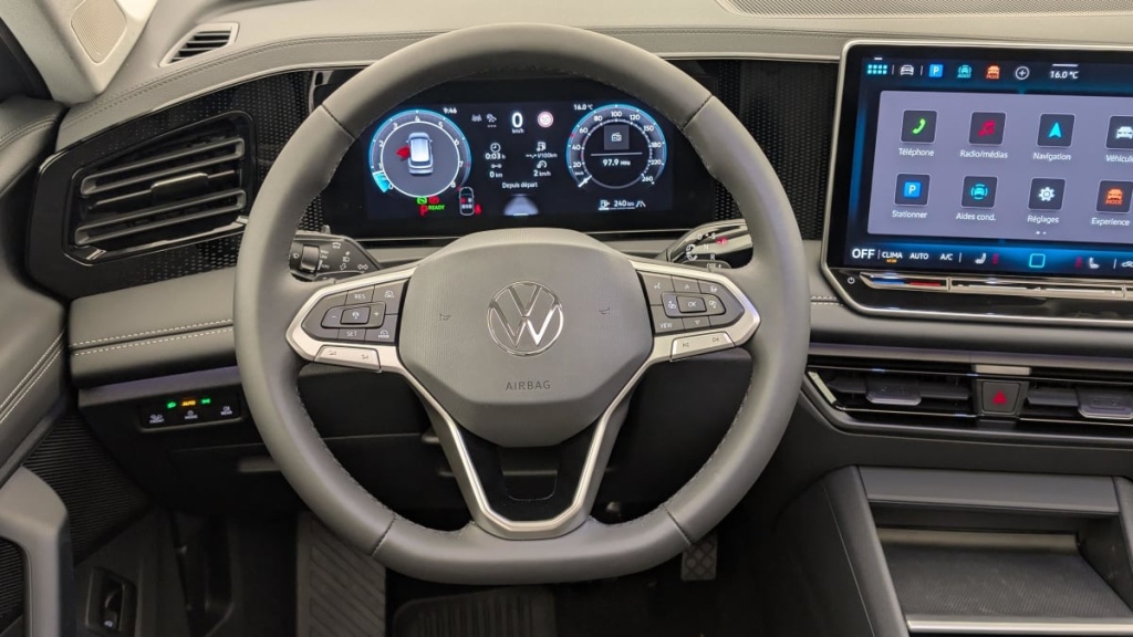 VOLKSWAGEN Tiguan 1.5 eTSI 150CV DSG7 LIFE PLUS - ref: 1-354631 - Photo 14