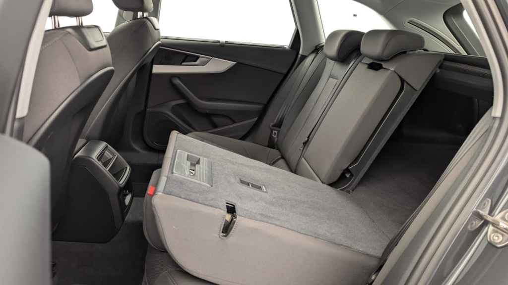 AUDI A4 Avant 35 TFSI 150 S tronic 7 Design - ref: 1-354709 - Photo 12