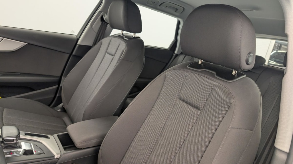 AUDI A4 Avant 35 TFSI 150 S tronic 7 Design - ref: 1-354709 - Photo 16