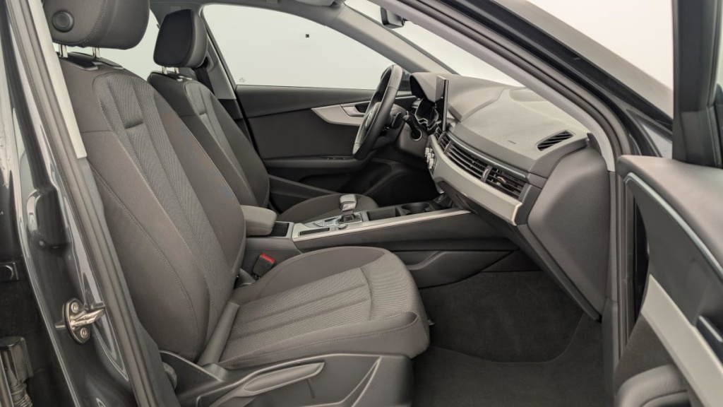 AUDI A4 Avant 35 TFSI 150 S tronic 7 Design - ref: 1-354709 - Photo 9