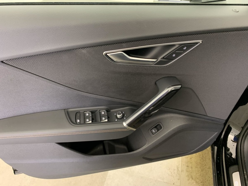 AUDI Q2 35 TFSI 150 S tronic 7 Design - ref: 1-354732 - Photo 19