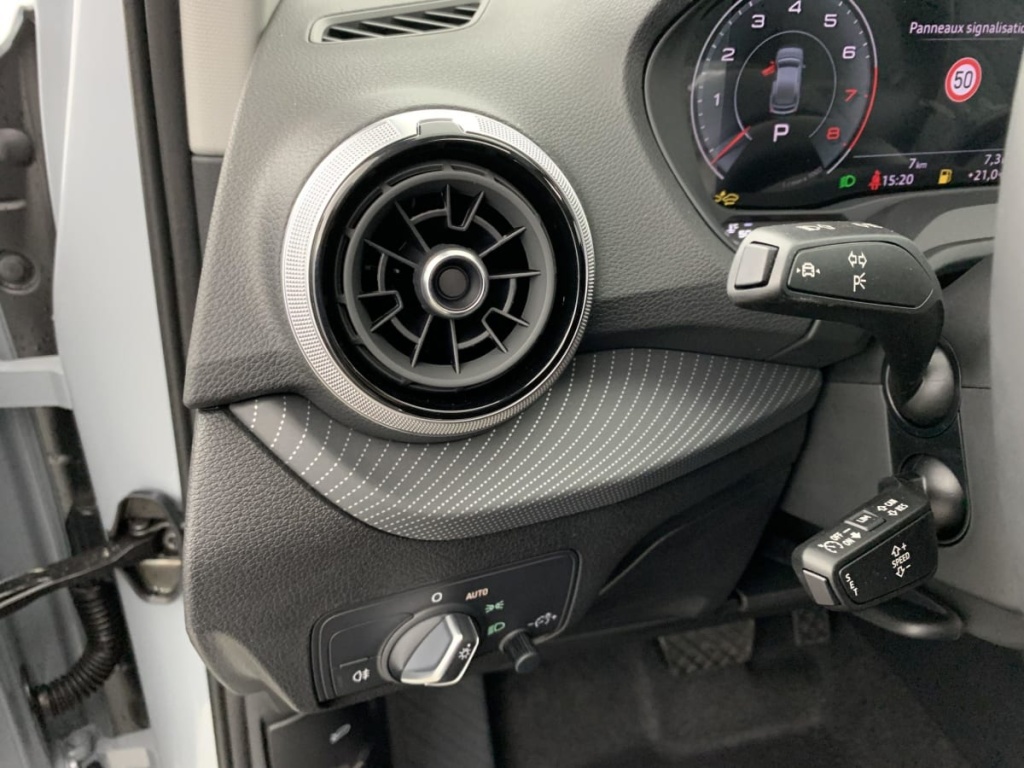 AUDI Q2 35 TFSI 150 S tronic 7 Design - ref: 1-354747 - Photo 20