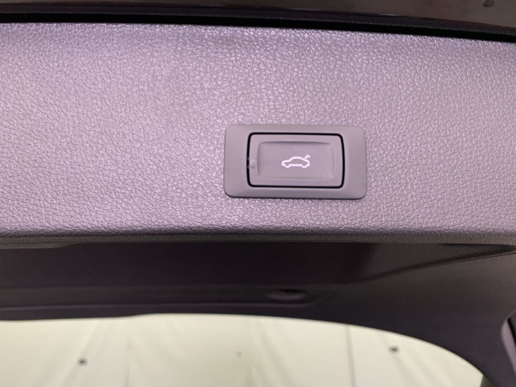 AUDI Q2 35 TDI 150 S tronic 7 Design - ref: 1-354749 - Photo 18