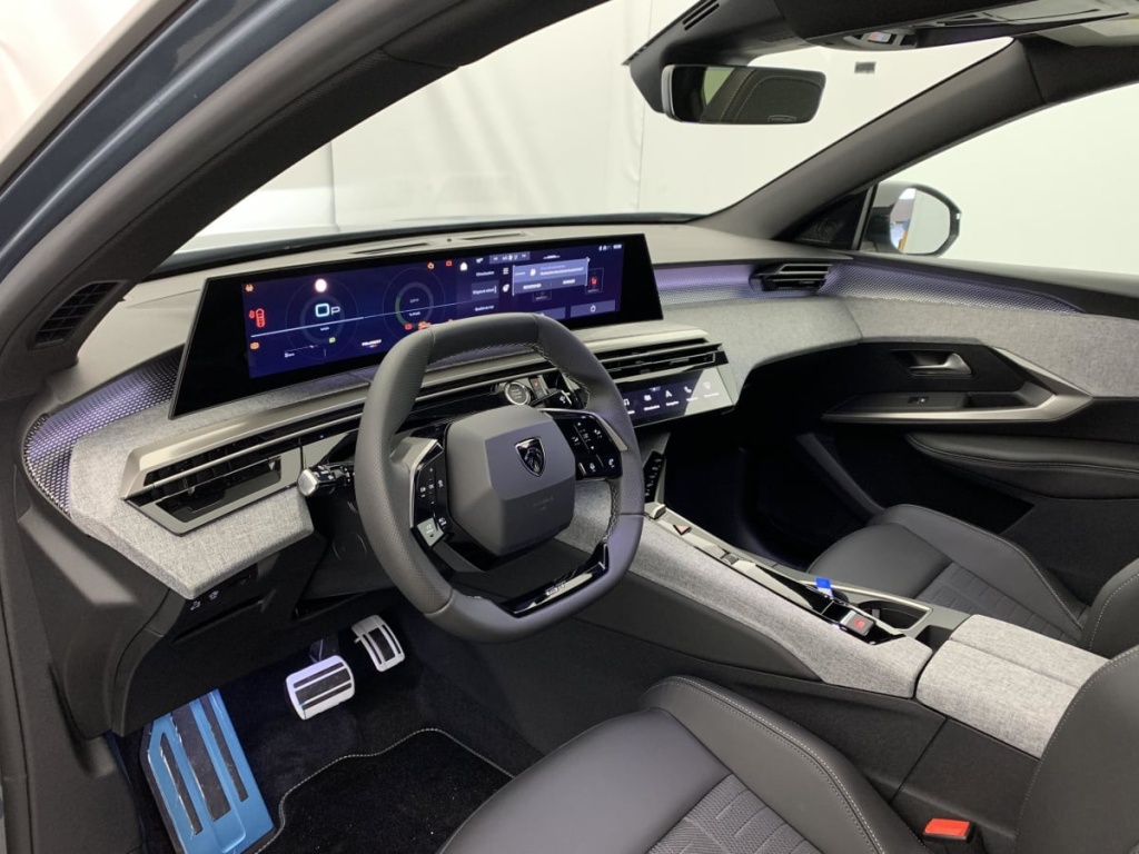 PEUGEOT 3008 Hybrid 145 e-DCS6 GT - ref: 1-355907 - Photo 15