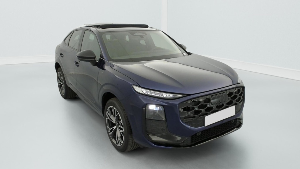 AUDI Q3 Sportback E-HYBRID 272 CH S TRONIC 6 S LINE - ref: 1-357211 - Photo 1