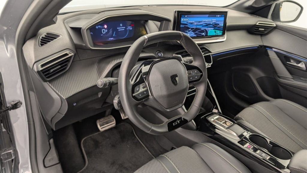 PEUGEOT 208 Hybrid 136 e-DCS6 GT - ref: 1-357679 - Photo 15