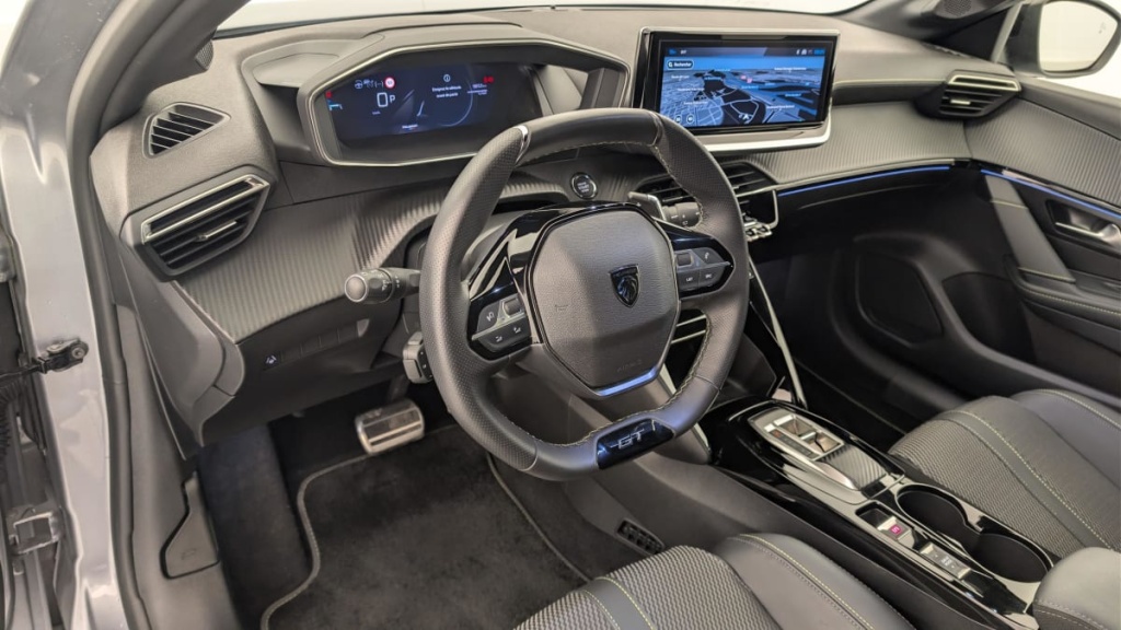 PEUGEOT 208 Hybrid 136 e-DCS6 GT - ref: 1-357683 - Photo 15