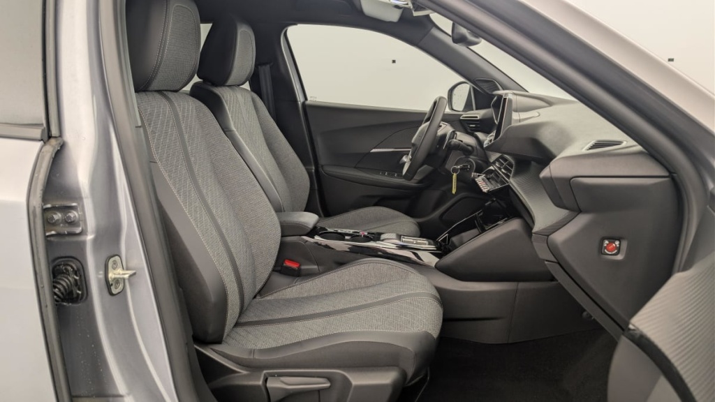 PEUGEOT 2008 PureTech 130 S S EAT8 Allure - ref: 1-357756 - Photo 9