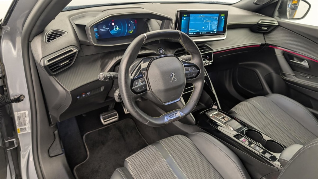 PEUGEOT 2008 136 ch GT - ref: 1-357811 - Photo 14