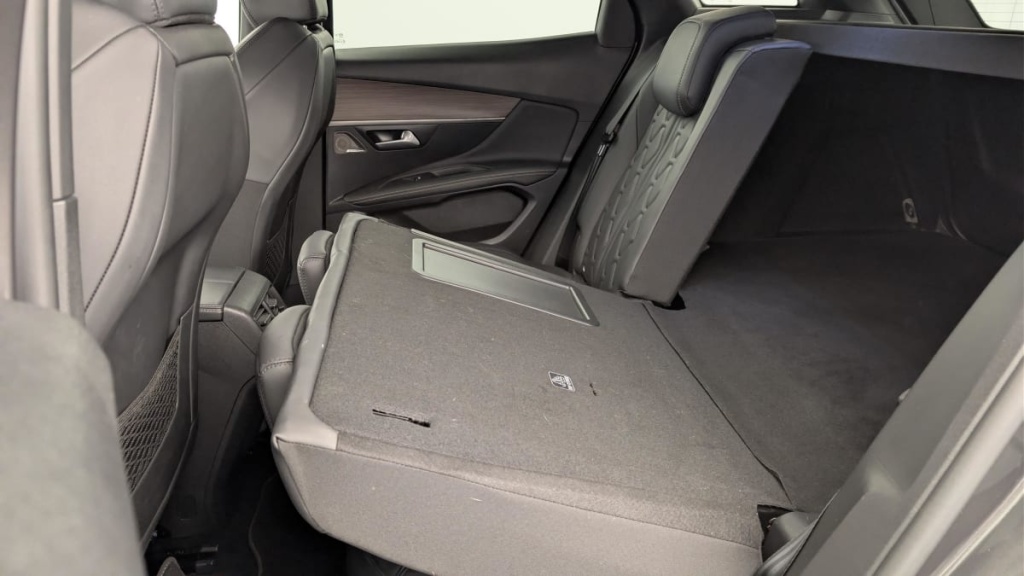 PEUGEOT 3008 Hybrid4 300 e-EAT8 GT Pack - ref: 1-358238 - Photo 12