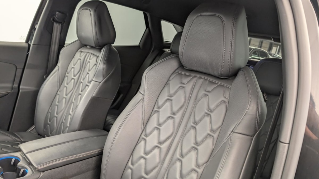 PEUGEOT 3008 Hybrid4 300 e-EAT8 GT Pack - ref: 1-358246 - Photo 16