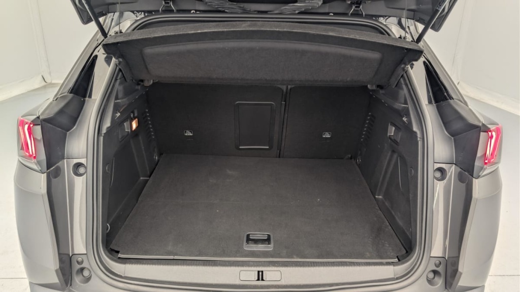 PEUGEOT 3008 Hybrid4 300 e-EAT8 GT - ref: 1-358341 - Photo 11