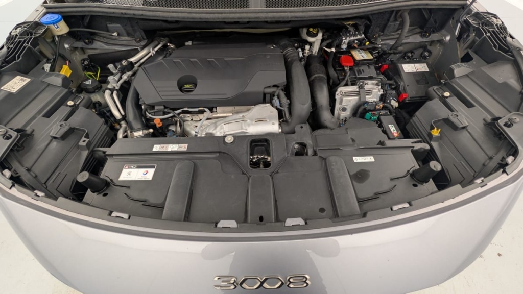 PEUGEOT 3008 Hybrid 225 e-EAT8 GT - ref: 1-358377 - Photo 19