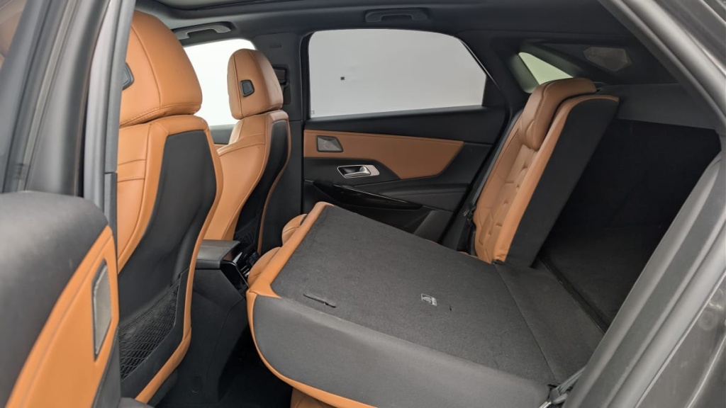 DS DS7 Crossback Hybride E-Tense 300 EAT8 4x4 Rivoli - ref: 1-358428 - Photo 12