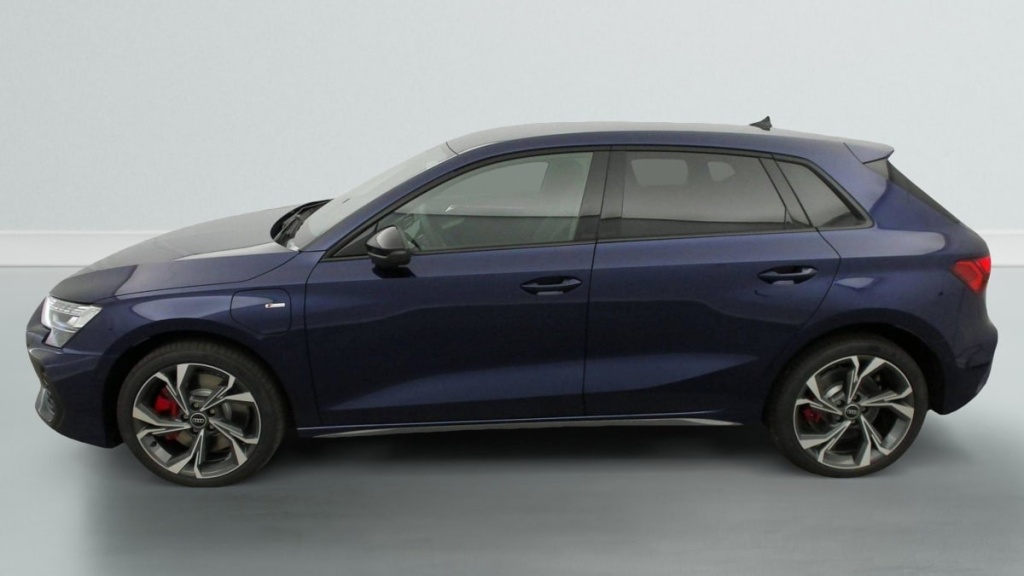 AUDI A3 Sportback 45 TFSI E HYBRIDE RECHARGEABLE 272 S TRONIC 6 S LINE - ref: 1-358887 - Photo 4