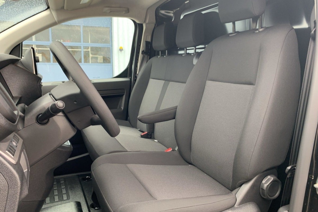 CITROEN Jumpy M BLUEHDI 180 S S EAT8 - ref: 1-359108 - Photo 9