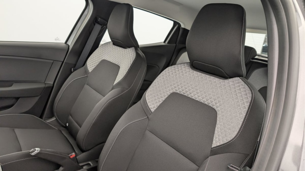 RENAULT Clio BLUE DCI 100 CH GSR2 EVOLUTION - ref: 1-359422 - Photo 16