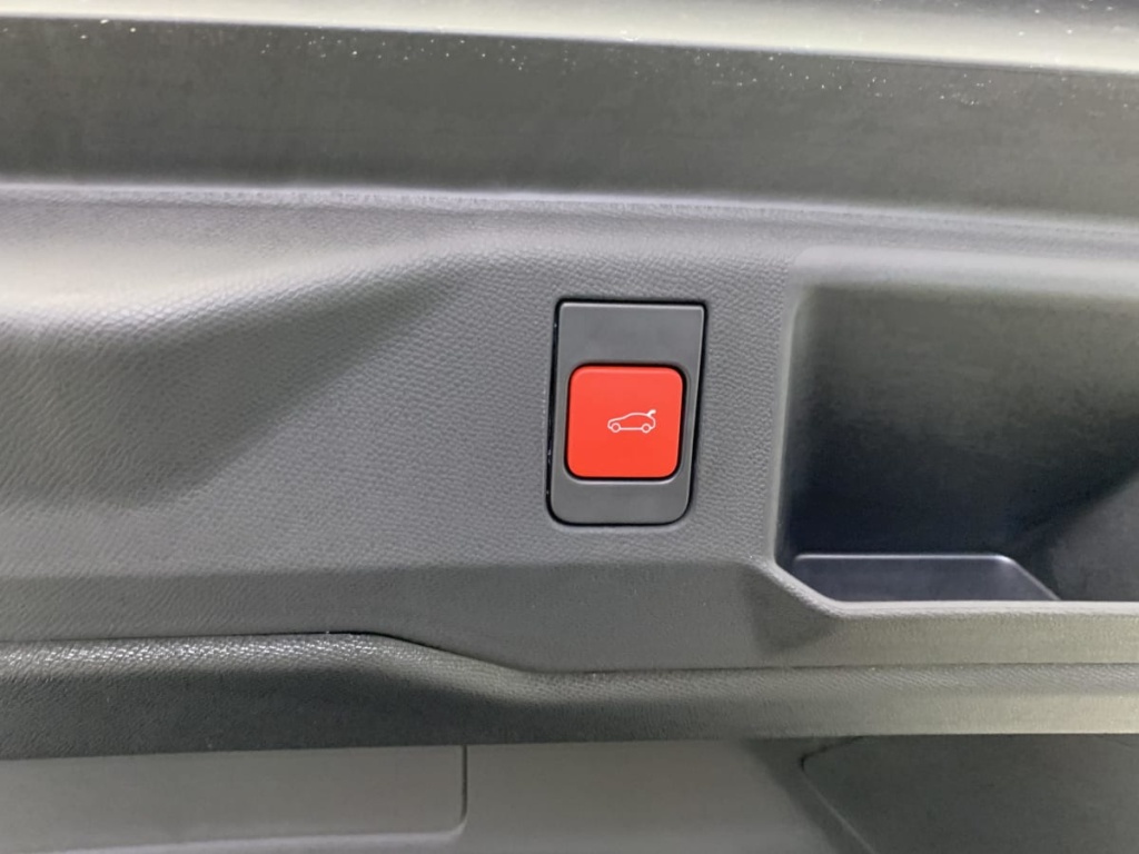 PEUGEOT 5008 Hybrid 145 e-DCS6 GT - ref: 1-359477 - Photo 13