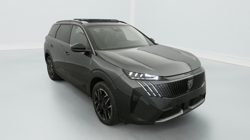 PEUGEOT 5008 Hybrid 145 e-DCS6 GT - ref: 1-359482 - Photo 1