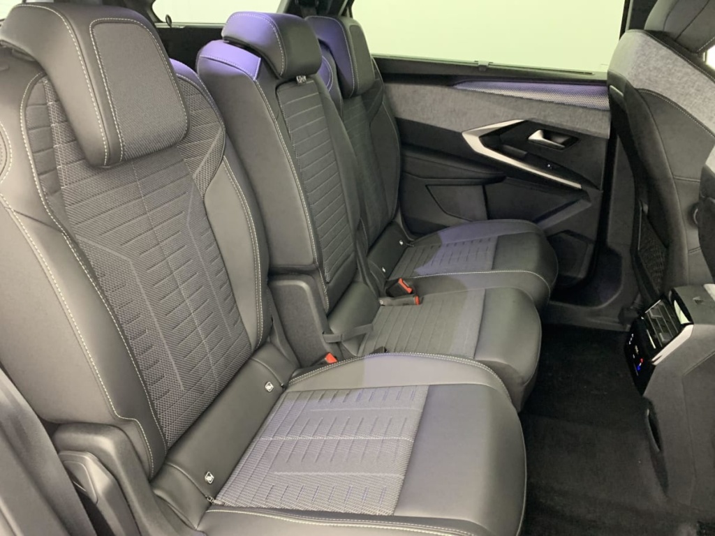 PEUGEOT 5008 Hybrid 145 e-DCS6 GT - ref: 1-359484 - Photo 10