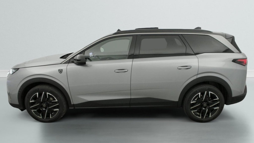 PEUGEOT 5008 Hybrid 145 e-DCS6 GT - ref: 1-359486 - Photo 4