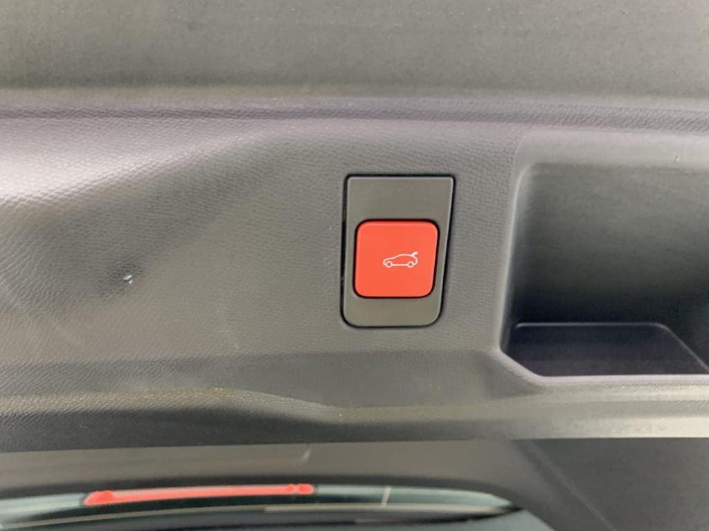 PEUGEOT 5008 Hybrid 145 e-DCS6 GT - ref: 1-359487 - Photo 14