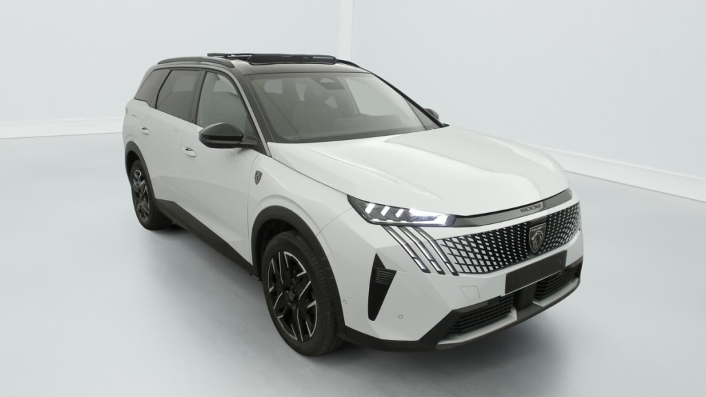 PEUGEOT 5008 Hybrid 145 e-DCS6 GT - ref: 1-359495 - Photo 1