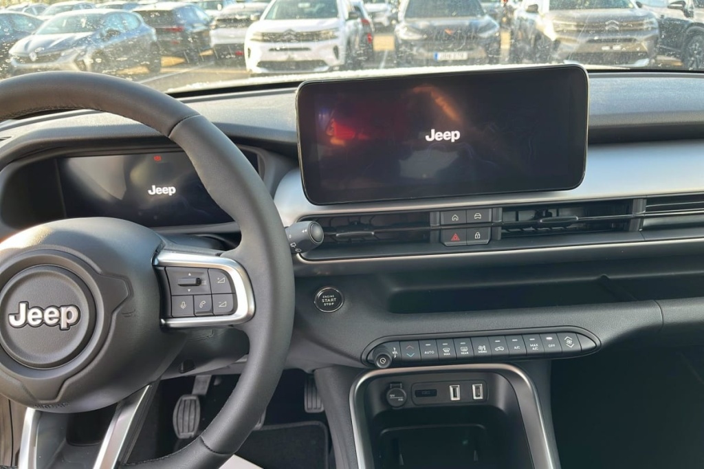 JEEP Avenger 1.2 Turbo T3 100 ch Summit - ref: 1-359523 - Photo 17