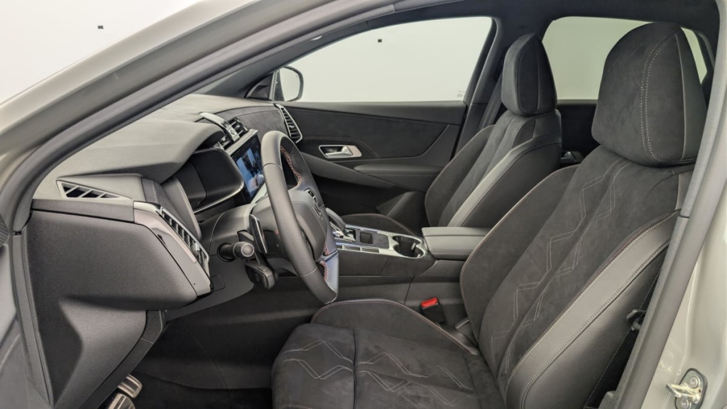 DS DS7 BlueHDi 130 EAT8 Pallas - ref: 1-359676 - Photo 16