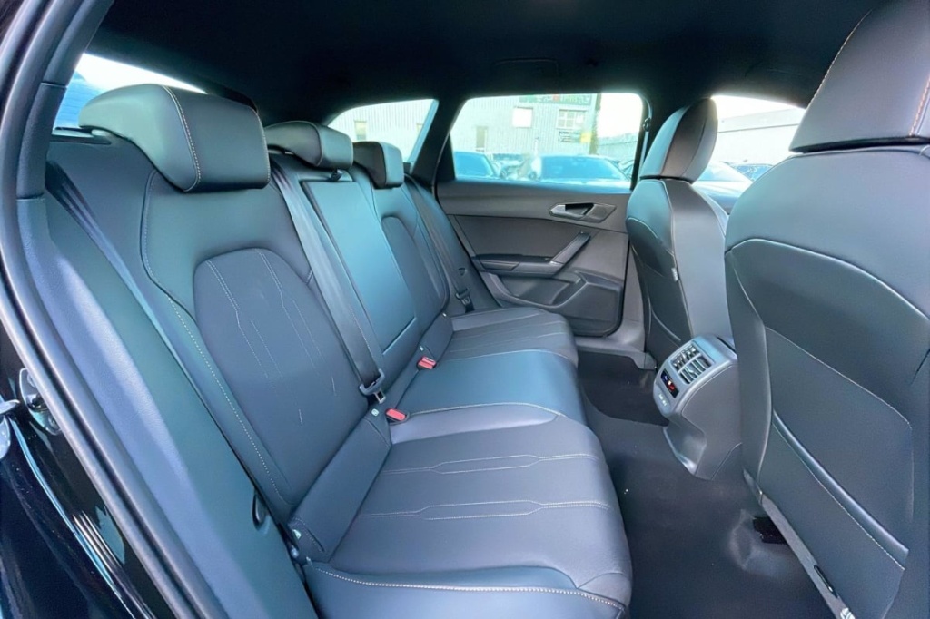 CUPRA Leon Sportstourer 1.5 eTSI Hybrid 150 ch DSG7 V - ref: 1-359949 - Photo 10