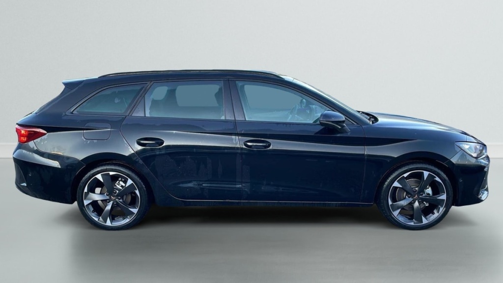 CUPRA Leon Sportstourer 1.5 eTSI Hybrid 150 ch DSG7 V - ref: 1-359949 - Photo 8