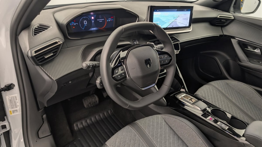 PEUGEOT 2008 Hybrid 136 e-DCS6 Allure - ref: 1-360731 - Photo 15