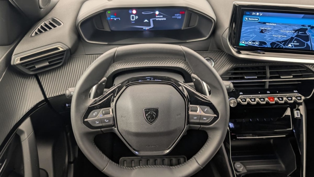 PEUGEOT 2008 Hybrid 136 e-DCS6 Allure - ref: 1-360733 - Photo 14