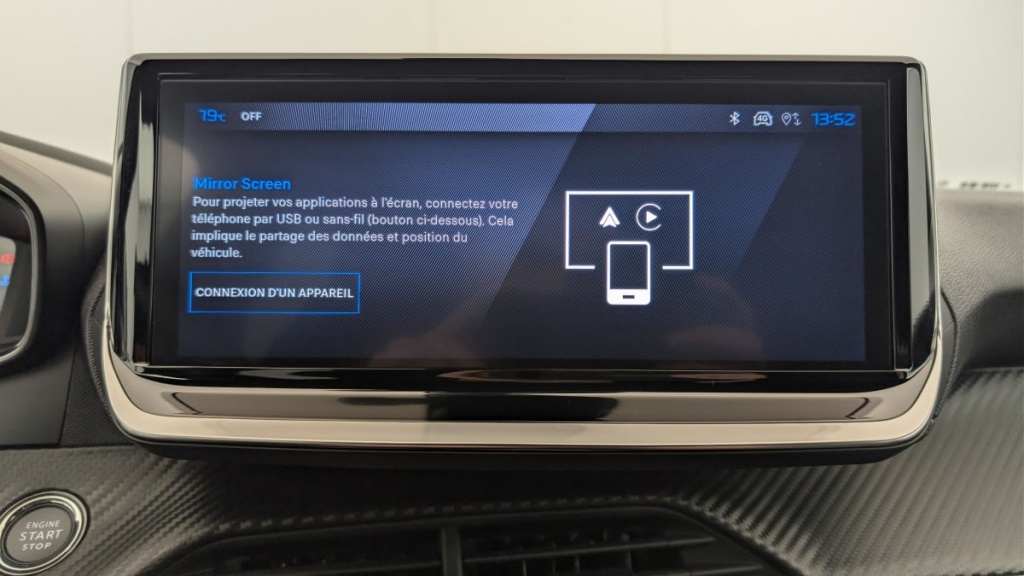 PEUGEOT 2008 Hybrid 136 e-DCS6 Allure - ref: 1-360751 - Photo 19