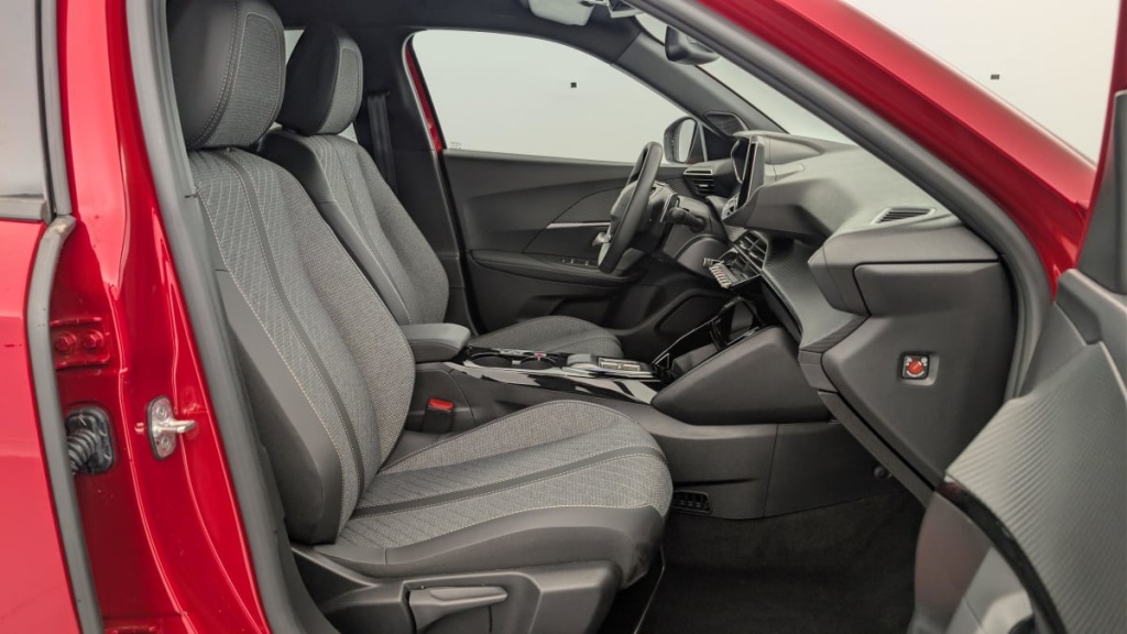 PEUGEOT 2008 Hybrid 136 e-DCS6 Allure - ref: 1-360751 - Photo 9