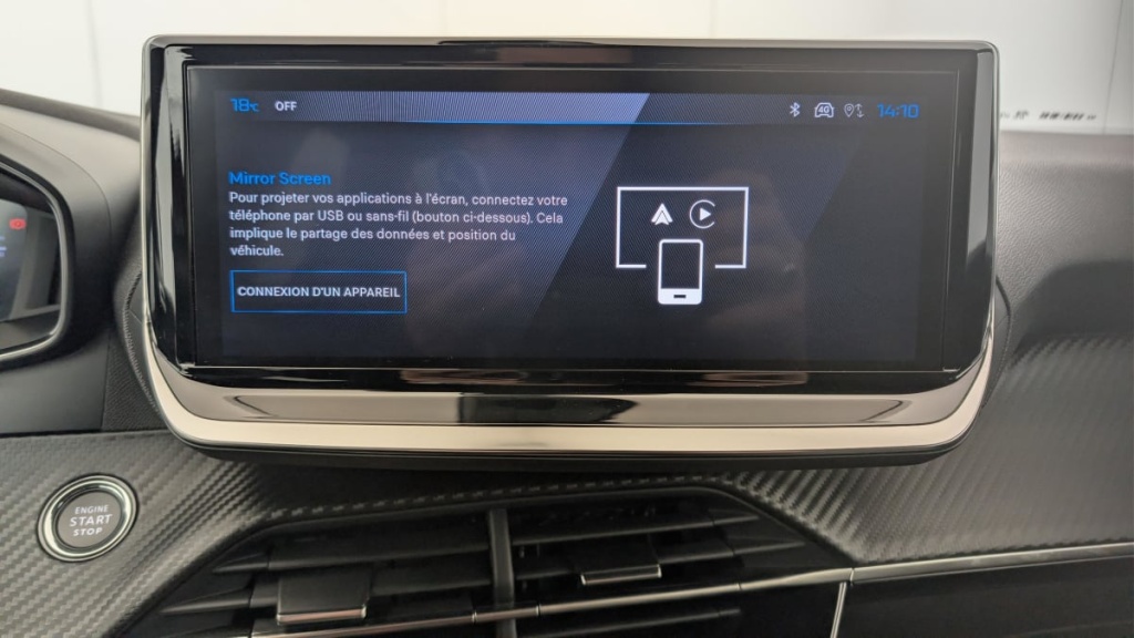 PEUGEOT 2008 Hybrid 136 e-DCS6 Allure - ref: 1-360753 - Photo 19