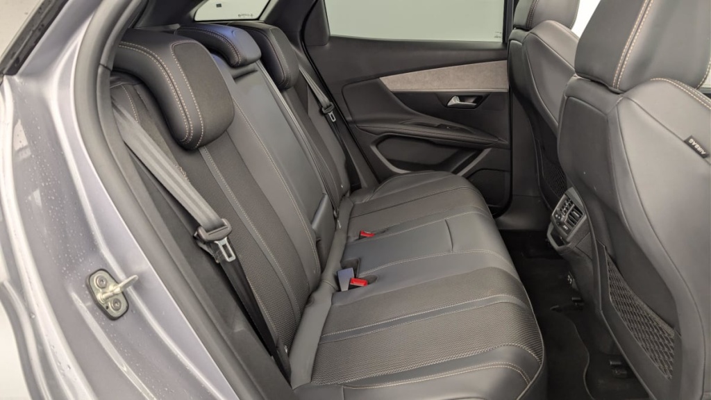 PEUGEOT 3008 Hybrid 225 e-EAT8 GT - ref: 1-361119 - Photo 10